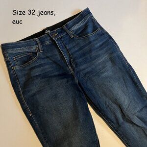 Size 32 Lularoe jeans, blue, no distressing (147)